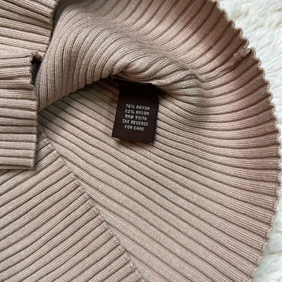 Adrienne Vittadini Ribbed Sweater in Blush/Nude Size Small - Picture 8 of 8